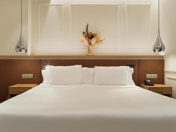 H10 Universitat : photo 5 de la chambre suite