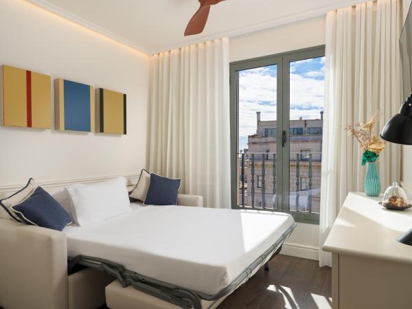 H10 Universitat : photo 4 de la chambre suite (3 adultes)