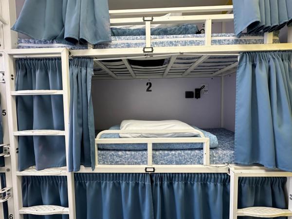 Smart Russell Square Hostel : photo 3 de la chambre lit simple dans dortoir de 12 lits