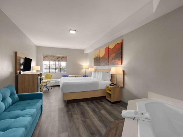 Days Inn & Suites by Wyndham Tucson/Marana : photo 1 de la chambre suite studio lit king-size - non-fumeurs