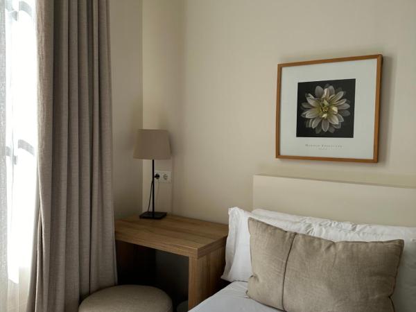 Hostal Goya : photo 2 de la chambre chambre triple