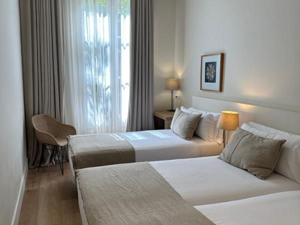 Hostal Goya : photo 1 de la chambre chambre triple