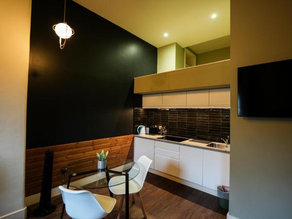 Revolver : photo 8 de la chambre appartement