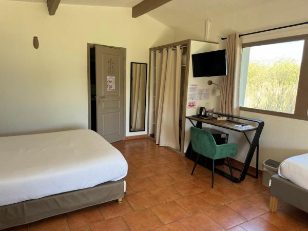 Mas Des Salicornes : photo 6 de la chambre chambre triple supérieure