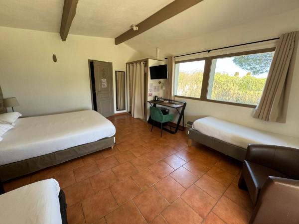 Mas Des Salicornes : photo 7 de la chambre chambre triple supérieure