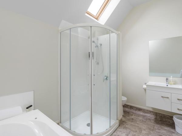 Bella Vista Motel & Apartments Christchurch : photo 9 de la chambre appartement 2 chambres spa