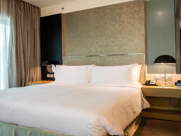 Holiday Inn New Delhi International Airport, an IHG Hotel : photo 6 de la chambre suite lit king-size – non-fumeurs