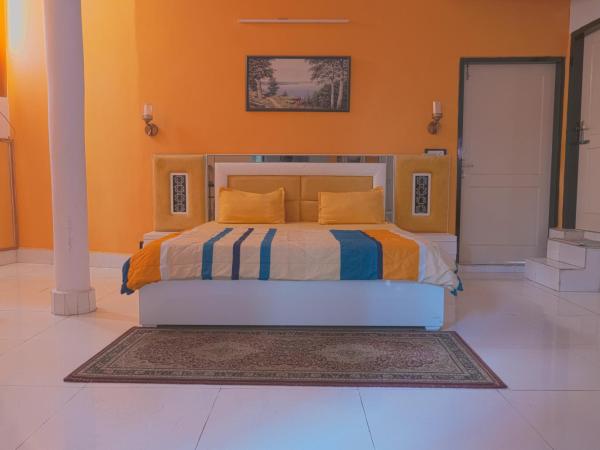 Embassy Suites : photo 3 de la chambre chambre lit king-size deluxe