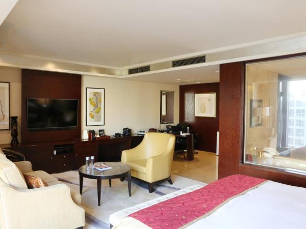 Fairmont Beijing - 20 minutes to Forbidden City by metro : photo 4 de la chambre signature suite with fairmont gold lounge access