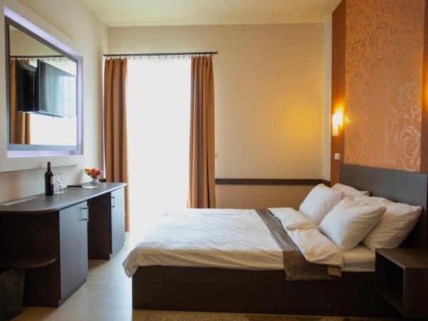 Hotel La Riva : photo 2 de la chambre chambre double avec balcon