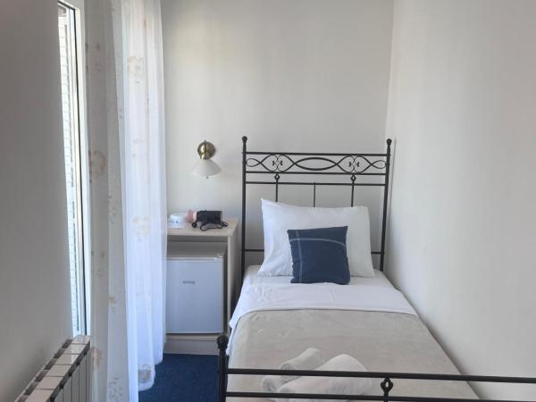 B&B Baron Gautsch : photo 6 de la chambre chambre triple avec balcon