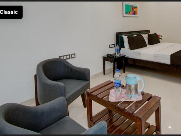 Hotel Giriraj Palace : photo 1 de la chambre chambre deluxe