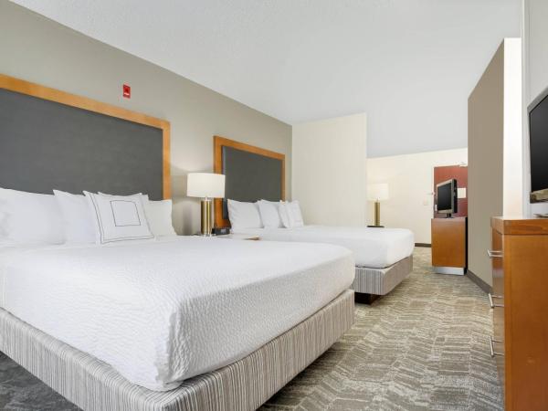 SpringHill Suites by Marriott Houston Brookhollow : photo 2 de la chambre suite avec 2 lits queen-size et canapé-lit