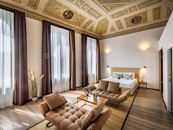 Palazzo Alfieri Residenza D'Epoca - Alfieri Collezione : photo 2 de la chambre suite prestige - vue sur rivière