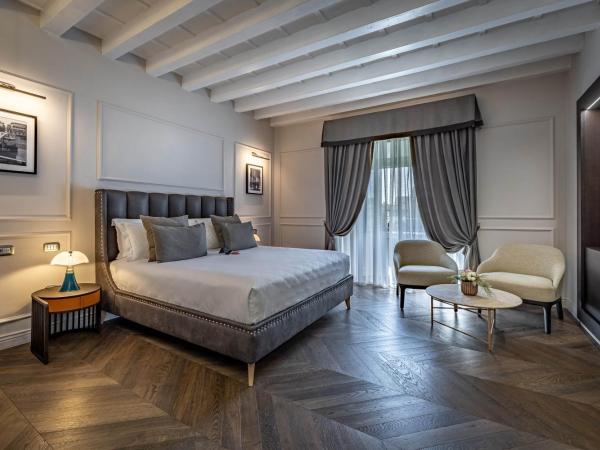 Rivalta Hotel - Alfieri Collezione : photo 1 de la chambre suite junior - vue sur fleuve
