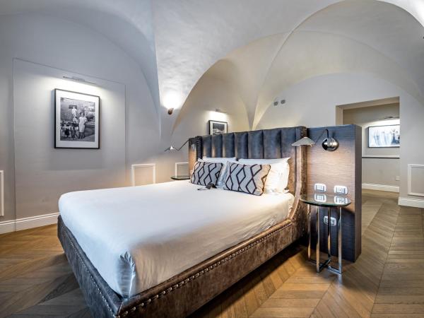 Rivalta Hotel - Alfieri Collezione : photo 1 de la chambre suite exclusive - vue sur rivière 