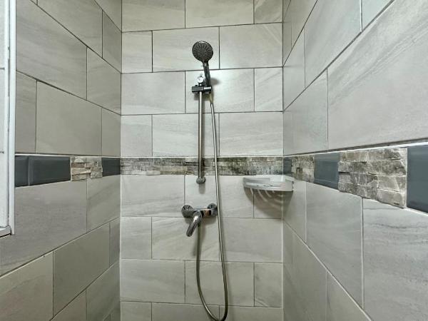 Smart Hyde Park Inn Hostel : photo 8 de la chambre lit superposé dans dortoir pour femmes