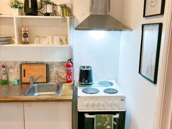 X Hotel Brunswick Square : photo 3 de la chambre appartement avec salle de bains commune