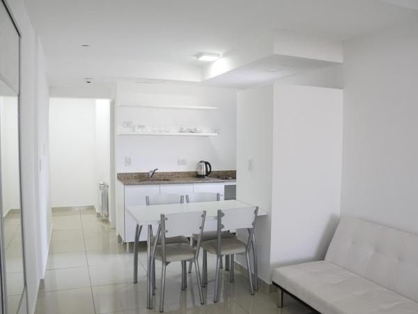 Hotel Howard Johnson Rosario : photo 6 de la chambre appartement