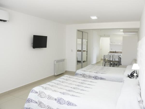 Hotel Howard Johnson Rosario : photo 4 de la chambre appartement