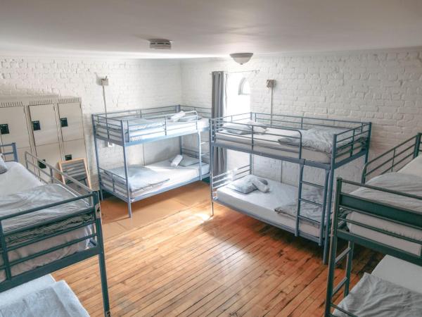 Saintlo Ottawa Jail Hostel : photo 1 de la chambre lit dans dortoir mixte de 10 lits