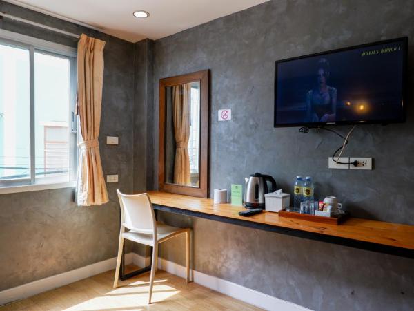 18 Coins Budget Hotel : photo 8 de la chambre chambre double premium