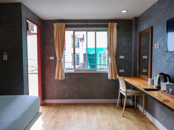 18 Coins Budget Hotel : photo 9 de la chambre chambre double premium