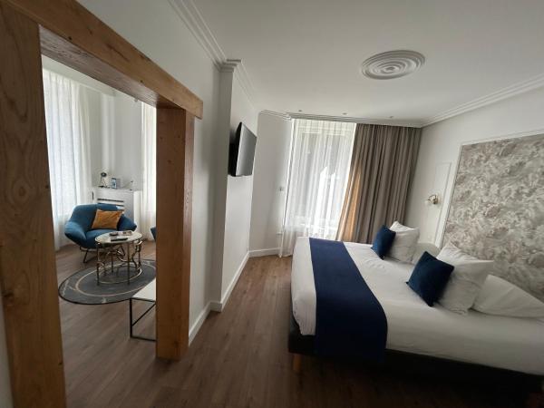 Le Grand Hôtel Mont Dore : photo 2 de la chambre suite supérieure lit king-size