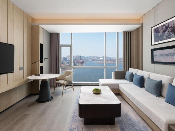 Qingdao Marriott Hotel Jiaozhou : photo 5 de la chambre suite premium
