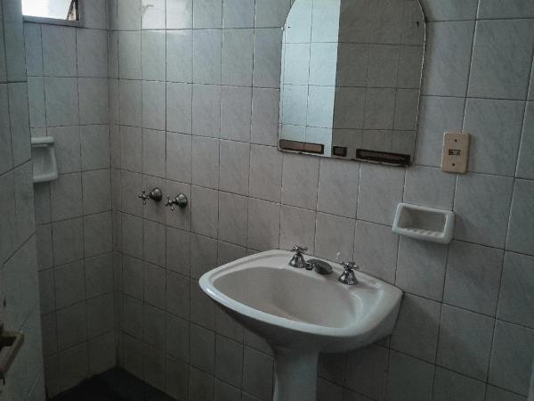 HOTEL HM : photo 4 de la chambre chambre quadruple avec salle de bains privative