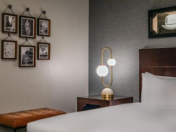 Hotel Adagio, Autograph Collection : photo 7 de la chambre chambre lit king-size deluxe