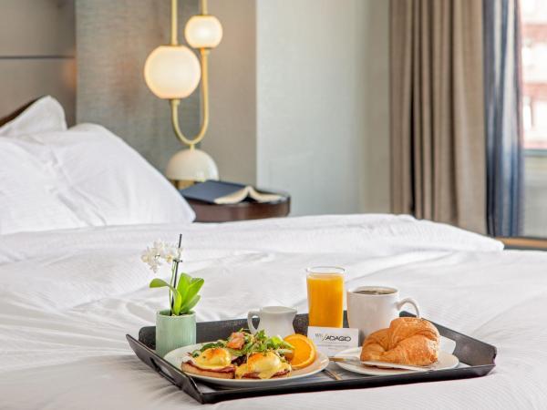 Hotel Adagio, Autograph Collection : photo 4 de la chambre chambre lit queen-size deluxe