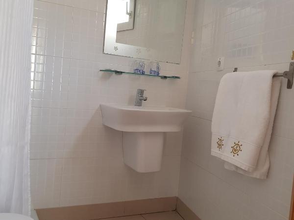 Hotel Maritimo : photo 2 de la chambre chambre double deluxe avec balcon