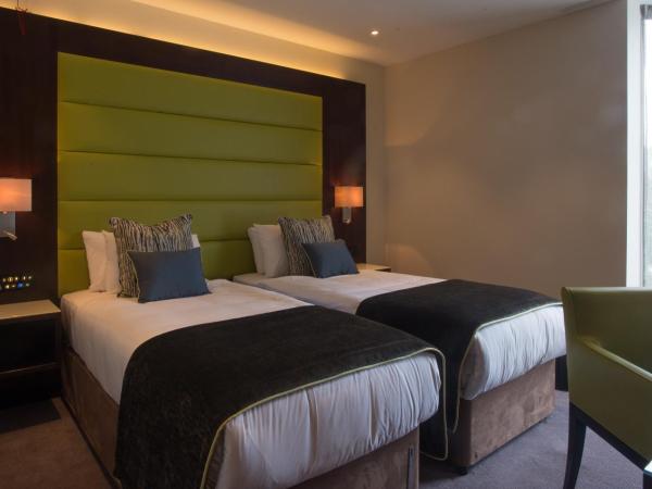St George's Hotel - Wembley : photo 4 de la chambre chambre deluxe double ou lits jumeaux