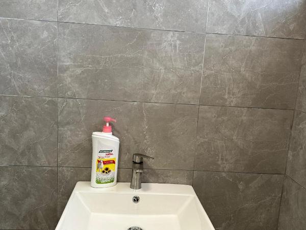 Seladah Stay : photo 10 de la chambre chambre double avec salle de bains privative