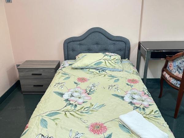 Seladah Stay : photo 10 de la chambre chambre familiale avec salle de bains commune