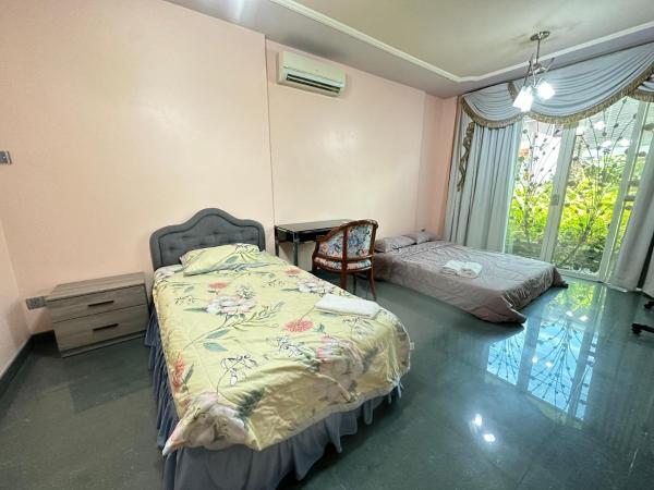 Seladah Stay : photo 3 de la chambre chambre familiale avec salle de bains commune