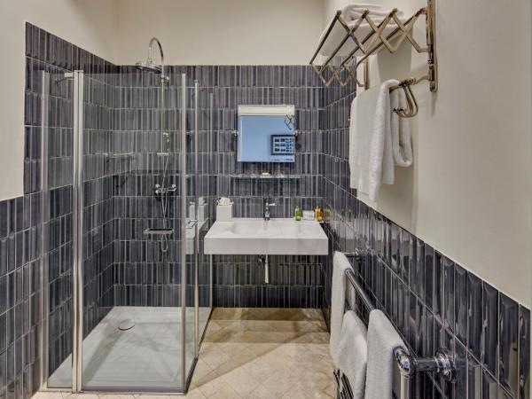 Palazzo Vecchio Taormina : photo 2 de la chambre chambre lit king-size deluxe