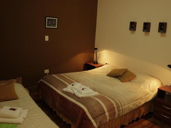 Sabatico Travelers Hostel & Guesthouse : photo 1 de la chambre chambre triple supérieure