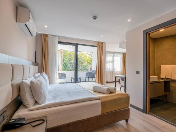 MAGİA HOTEL : photo 4 de la chambre chambre familiale avec balcon