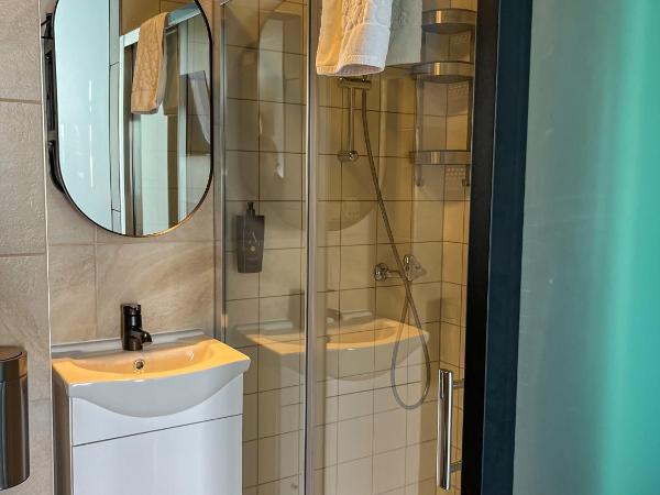 Boutique Hotel & Event Center : photo 3 de la chambre chambre lits jumeaux standard