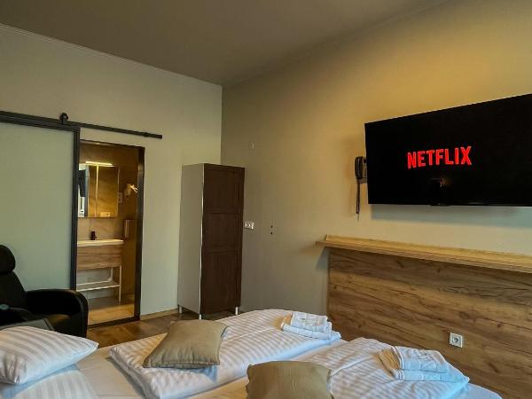 Boutique Hotel & Event Center : photo 3 de la chambre chambre double standard