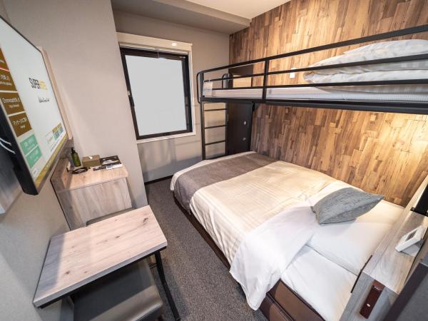 Super Hotel Premier Namba Shinsaibashi Natural Hot Spring : photo 1 de la chambre double room with loft bed