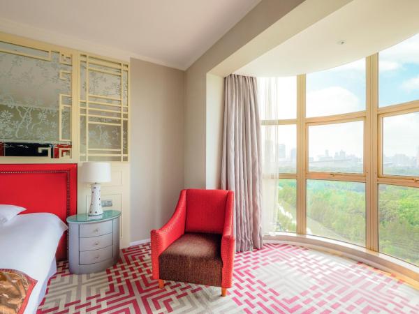 Dorsett Shanghai : photo 4 de la chambre chambre de luxe lits king-size avec vue sur le parc