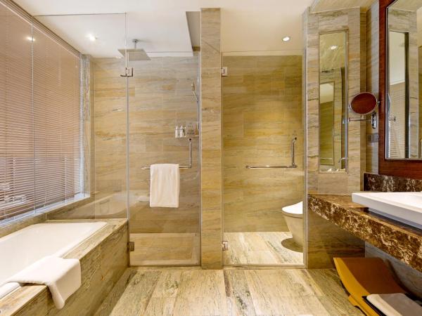 Holiday Inn Qingdao Expo, an IHG Hotel : photo 3 de la chambre suite 1 chambre