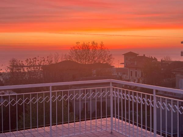 Hotel Villa dei Fiori - sul mare con piscina : photo 7 de la chambre chambre double - vue sur mer