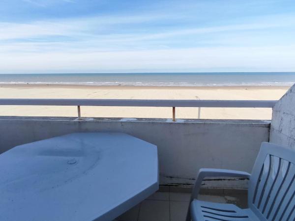 Une terrasse sur la Mer : photo 9 de la chambre appartement