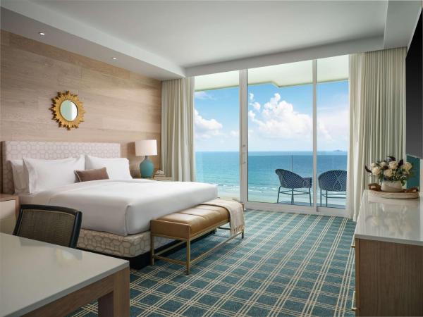Hotel del Coronado, Curio Collection by Hilton : photo 4 de la chambre suite lit king-size – côté océan