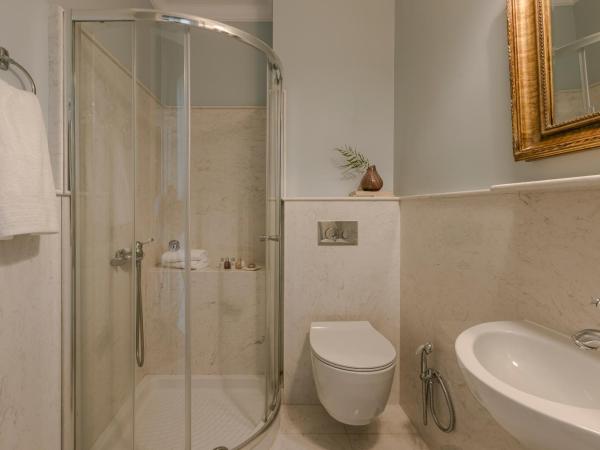 Noble Suites : photo 6 de la chambre suite 2 chambres et 3 salles de bains - amis et famille