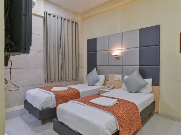 Bentley Hotel Marine Drive : photo 2 de la chambre chambre lits jumeaux standard